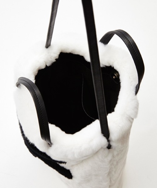 Gem.（ジェム）の「【Gem.】ウィンターパームツリーファートート　011112691（トートバッグ・レディース・オフホワイト/ブラック/マルチ・FREE）」の5枚目の写真