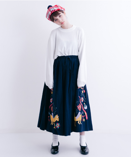 MERLOT（メルロー）の「起毛ギリシャしんわ刺繍スカート7213（スカート・レディース・グレー/ネイビー/ベージュ・FREE）」の12枚目の写真