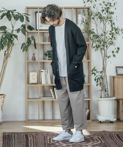 ANGENEHM(アンゲネーム)の「mp5835-1 Tuck Wide Pants パンツ(その他パンツ・メンズ・ネイビー/ブラック/ベージュ・S/L/M)」の5枚目の写真