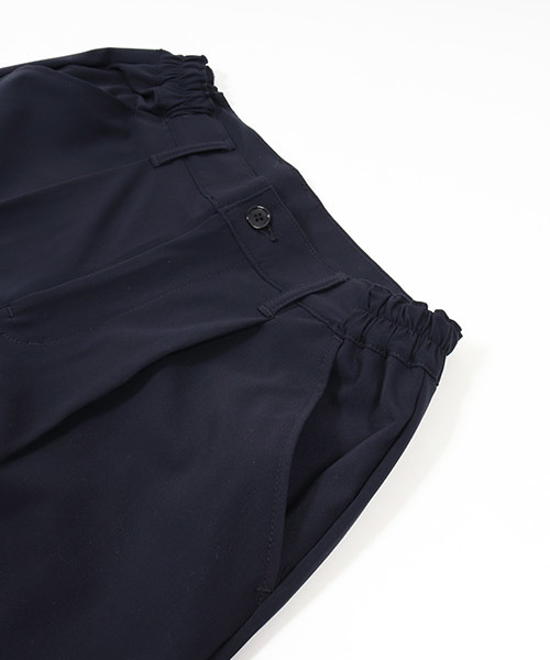 ANGENEHM(アンゲネーム)の「mp5835-1 Tuck Wide Pants パンツ(その他パンツ・メンズ・ネイビー/ブラック/ベージュ・S/L/M)」の16枚目の写真