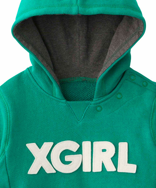 X-girl Stages（エックスガールステージス）の「SWEAT HOODIE “PATCHED LOGO” (4T～7T)（スウェット・キッズ・ブラック/アッシュ/グリーン/ネイビー/ピンク・4T/5T/6T/7T）」の7枚目の写真