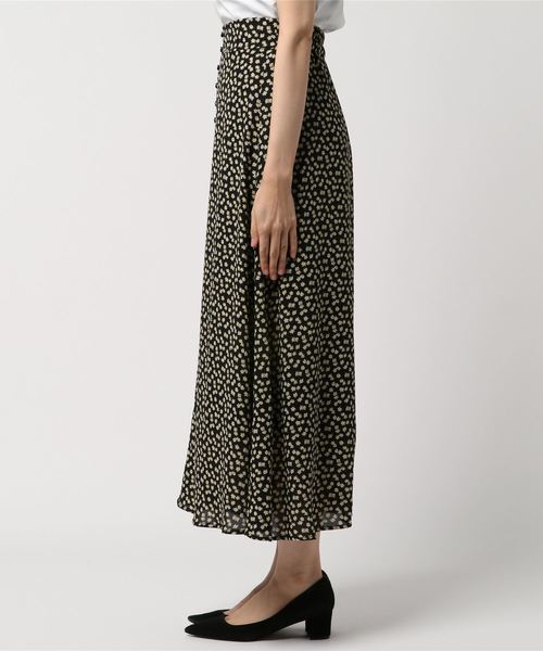 Cheek（チーク）の「リバティーデシンフレアスカート（スカート・レディース・ブラック/ブラウン/ワイン・MEDIUM）」の4枚目の写真