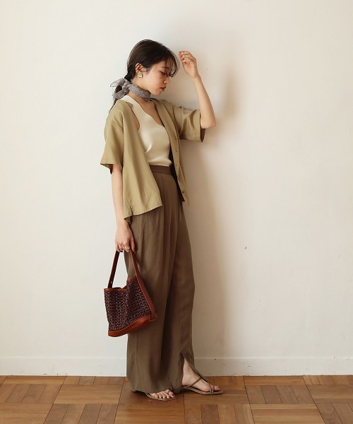 TODAYFUL(トゥデイフル)の「シルクシアースカーフ(バンダナ/スカーフ・レディース・ブルー系その他/ピンク系その他/グレイッシュベージュ・FREE)」の10枚目の写真