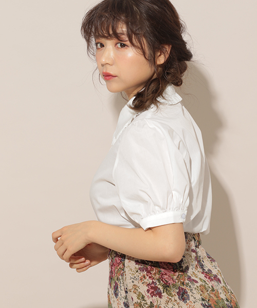 apres jour（アプレジュール）の「ベーシックフリルブラウス【ZOZOTOWN限定アイテム】（シャツ/ブラウス・レディース・ブラック/ベージュ/オフホワイト/ブルー/スモークピンク・フリー）」の9枚目の写真