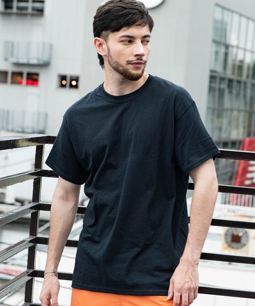 GILDAN(ギルダン)の「GILDAN 半袖Tシャツ(Tシャツ/カットソー・メンズ・イエロー/レッド/パープル/グレー系その他/ホワイト系その他2/ブルー系その他/ブルー系その他2/オレンジ/ブラック系その他2/ナチュラル/ブラック系その他/ホワイト系その他/ワイン/カーキ/グレー系その他2/ゴールド・X-LARGE/LARGE)」の4枚目の写真