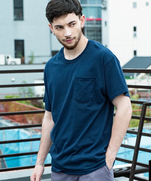 GILDAN(ギルダン)の「GILDAN 半袖Tシャツ(Tシャツ/カットソー・メンズ・イエロー/レッド/パープル/グレー系その他/ホワイト系その他2/ブルー系その他/ブルー系その他2/オレンジ/ブラック系その他2/ナチュラル/ブラック系その他/ホワイト系その他/ワイン/カーキ/グレー系その他2/ゴールド・X-LARGE/LARGE)」の10枚目の写真