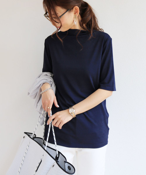 andme(アンドミー)の「リブストレッチ半袖ボトルネックTシャツ(Tシャツ/カットソー・レディース・ブラック/ネイビー/オフホワイト/カーキ/グレー系その他・M/L)」の5枚目の写真
