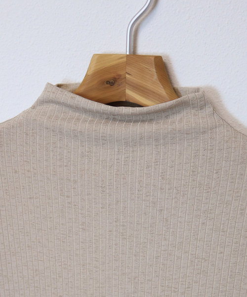 andme(アンドミー)の「リブストレッチ半袖ボトルネックTシャツ(Tシャツ/カットソー・レディース・ブラック/ネイビー/オフホワイト/カーキ/グレー系その他・M/L)」の17枚目の写真