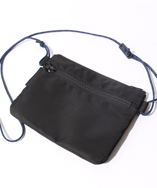 MAISON CANVVAS（メゾンキャンバス）の「[MAISON CANVAS/メゾンキャンバス] サコッシュ型トラベルポーチ（ショルダーバッグ・レディース・カーキ/ブラック/ネイビー/ベージュ/パープル/ブラウン/ライトベージュ・ONE SIZE）」の9枚目の写真