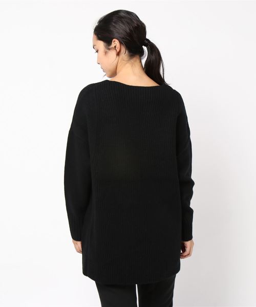 1er Arrondissement（プルミエアロンディスモン）の「MUSIC Vネック