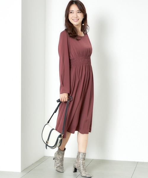 セール ワンピース Mews Refined ワンピース シャーリングミモレワンピース ワンピース Mews Clothes ミューズリファインドクローズ のファッション