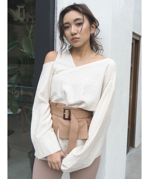 EVRIS（エヴリス）の「コルセットSET デザインカッティングブラウス（シャツ/ブラウス・レディース・ホワイト/ブラック・FREE）」の6枚目の写真