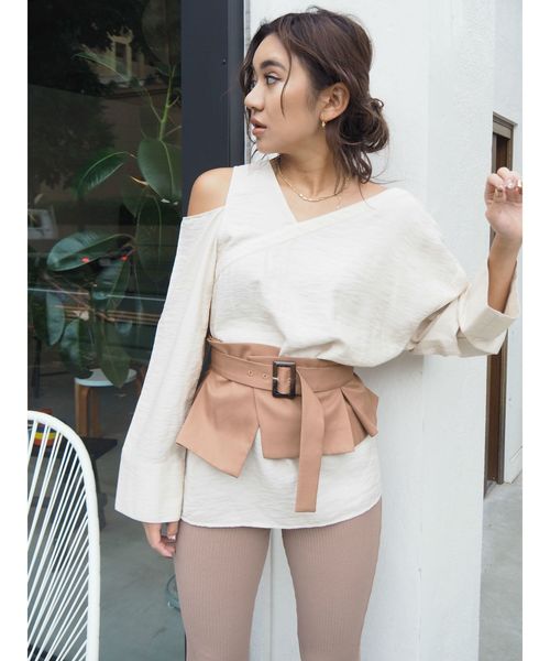 EVRIS（エヴリス）の「コルセットSET デザインカッティングブラウス（シャツ/ブラウス・レディース・ホワイト/ブラック・FREE）」の4枚目の写真