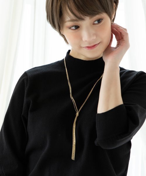 colleca la（コレカラ）の「ノットチェーンロングネックレス（ネックレス・レディース・シルバー/ゴールド・ﾌﾘ-）」の3枚目の写真