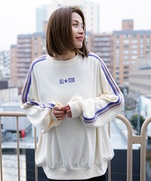セール Converse コンバース 配色ラインスリーブスウェット レディース トレーナー ビッグシルエット ドロップショルダー スウェット Converse コンバース のファッション通販 Zozotown