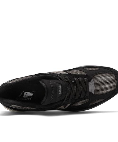 NEW BALANCE（ニューバランス）の「＜New Balance（ニューバランス）＞ M992 USA/スニーカー（スニーカー・メンズ・ライトグレー/ブラック・26.5cm/27cm/26cm/25.5cm/27.5cm/28.5cm/25cm/28cm）」の3枚目の写真