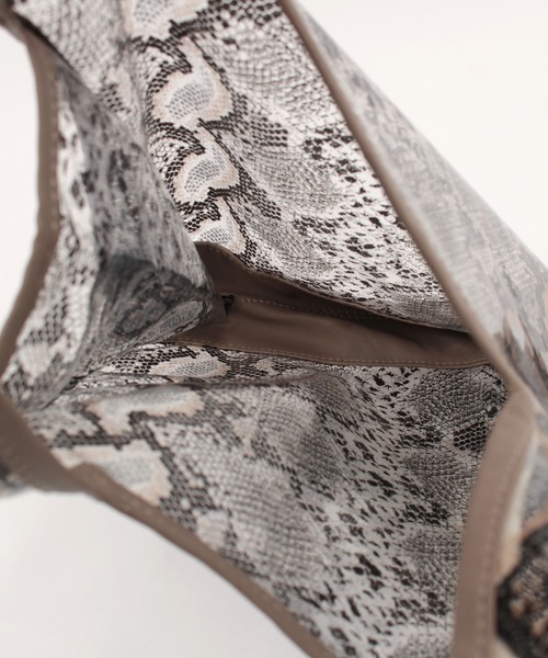 KATHARINE ROSS（キャサリンロス）の「【KATHARINE ROSS】クリアパイソン柄 マルシェバッグ ビニールバッグ WEB限定