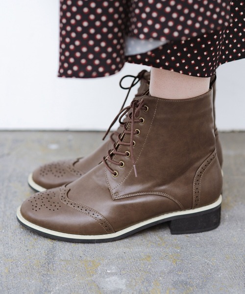 メンズライクな本格仕様で甘辛コーデ完成 シューズ ウイングチップのレースアップブーツ ブーツ ブーツ Haco ハコ のファッション
