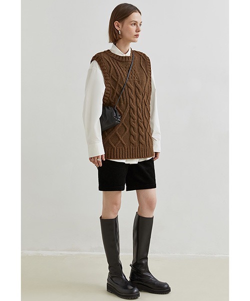 Fano Studios(ファノ ストゥディオズ)の「【Fano Studios】Cable knit vest FD20S033(ベスト・レディース・ブラウン・S/M/L)」の2枚目の写真