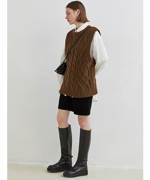 Fano Studios(ファノ ストゥディオズ)の「【Fano Studios】Cable knit vest FD20S033(ベスト・レディース・ブラウン・S/M/L)」の4枚目の写真