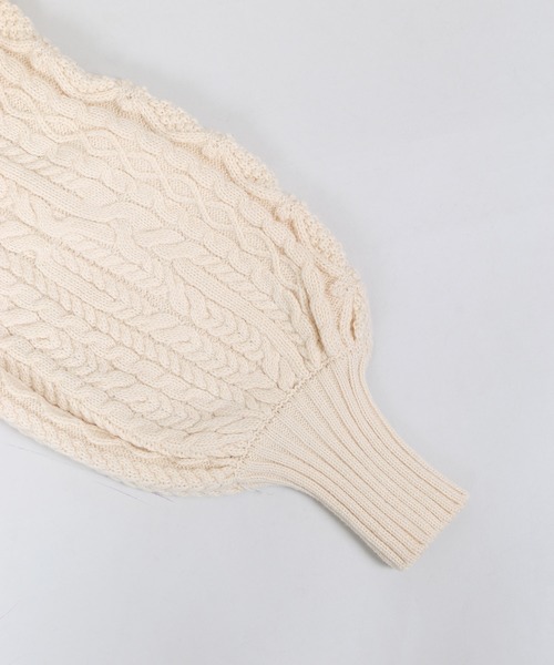 WC（ダブル シー）の「WC/フリルボリュームニット（ニット/セーター・レディース・ホワイト/ブラック・FREE）」の3枚目の写真