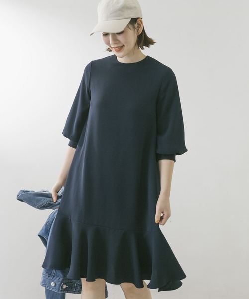 F by ROSSO（エフバイロッソ）の「F by ROSSO　ジョーゼット裾フレアワンピース∴（ワンピース・レディース・ライトグレー/ベージュ/ネイビー・FREE）」の3枚目の写真