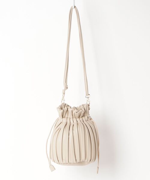 dispark（ディスパーク）の「DISPARK/プリーツ巾着ショルダー（ショルダーバッグ・レディース・ベージュ/ブラウン・FREE）」の10枚目の写真