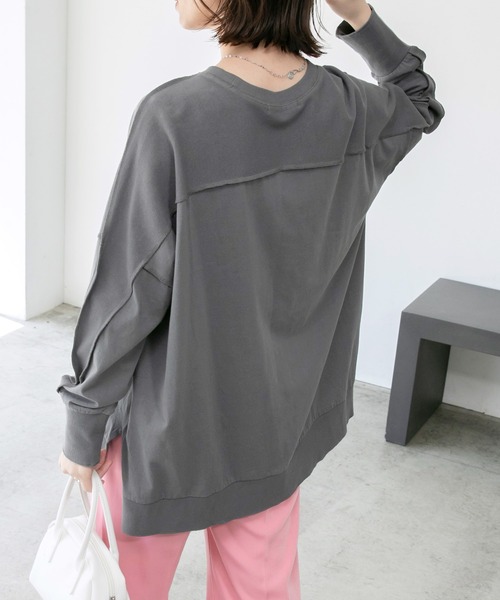 BONLECILL(ボンルシール)の「オーバーサイズ アウトシーム ラウンドヘムロンT(Tシャツ/カットソー・レディース・ベージュ/オフホワイト/カーキ/チャコール・FREE)」の3枚目の写真