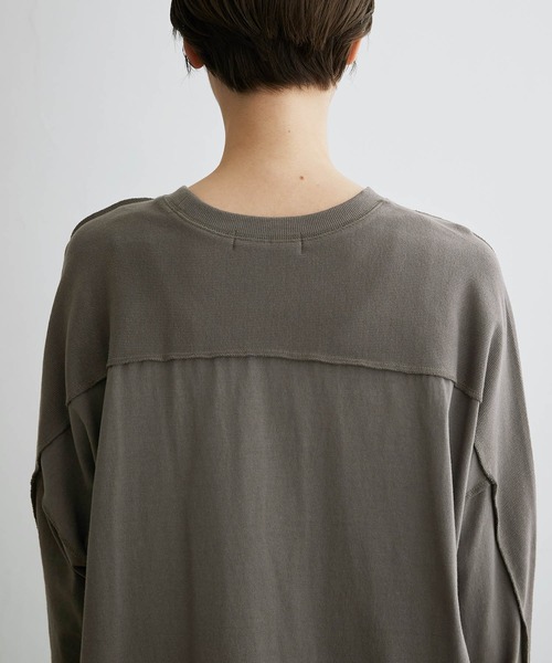 BONLECILL(ボンルシール)の「オーバーサイズ アウトシーム ラウンドヘムロンT(Tシャツ/カットソー・レディース・ベージュ/オフホワイト/カーキ/チャコール・FREE)」の11枚目の写真