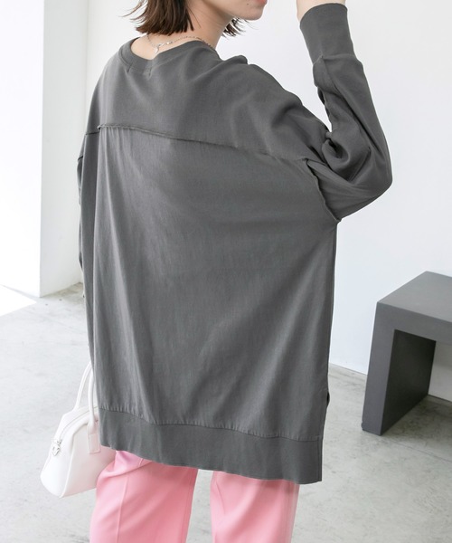 BONLECILL(ボンルシール)の「オーバーサイズ アウトシーム ラウンドヘムロンT(Tシャツ/カットソー・レディース・ベージュ/オフホワイト/カーキ/チャコール・FREE)」の15枚目の写真