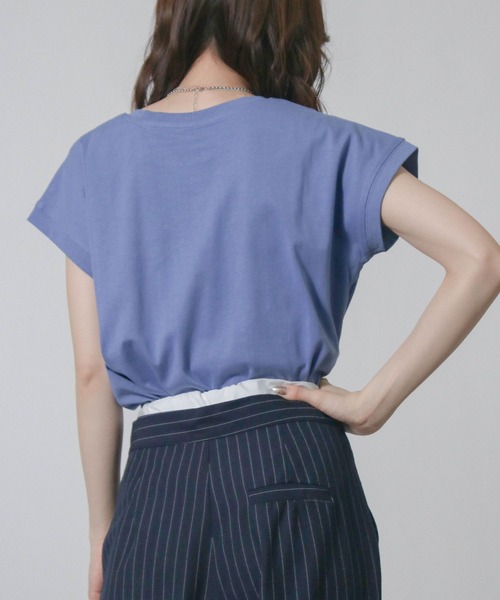 Social GIRL(ソーシャルガール)の「フレンチスリーブTシャツ 半袖Tシャツ(Tシャツ/カットソー・レディース・ブラック/オフホワイト/モカ/グレイッシュベージュ/チャコール/テラコッタ/グリーン/ピンク/ホワイト系その他/ブラック系その他/ライトグレー/ブルーパープル/ベージュ・M)」の19枚目の写真