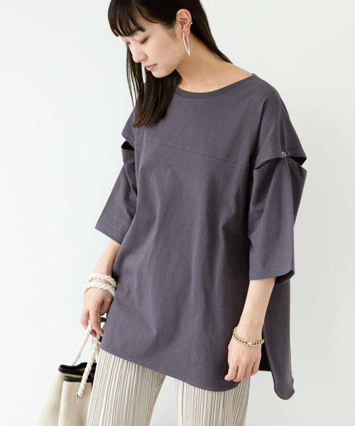 Sugar spoon（シュガースプーン）の「・SUGAR SPOON　ソデボタンビックチュニック＊（Tシャツ/カットソー・レディース・チャコールグレー/オフホワイト/グレイッシュベージュ/テラコッタ・FREE）」の2枚目の写真