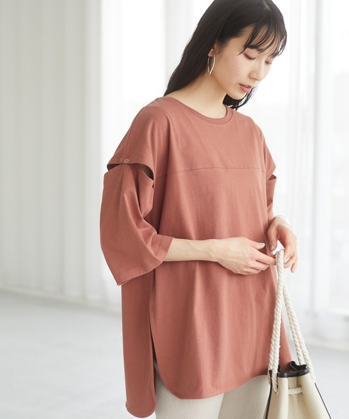 Sugar spoon（シュガースプーン）の「・SUGAR SPOON　ソデボタンビックチュニック＊（Tシャツ/カットソー・レディース・チャコールグレー/オフホワイト/グレイッシュベージュ/テラコッタ・FREE）」の3枚目の写真