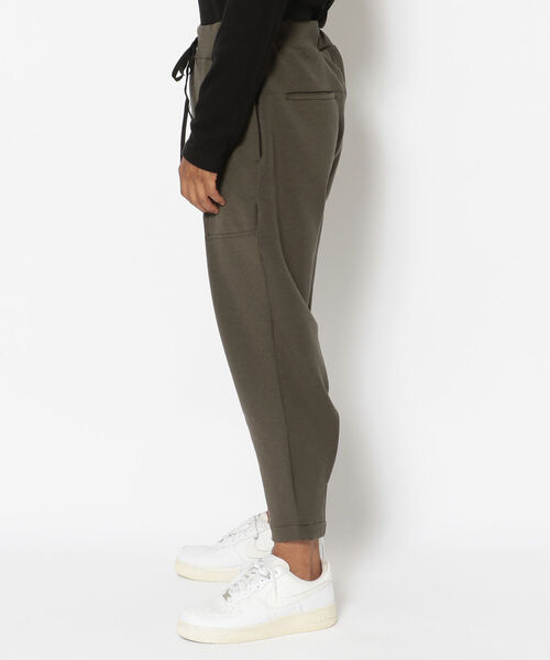 OURET(オーレット)の「ONE by OURET(ワン バイ オーレット)T/Rダブルフェイスストレッチ リブタックジョッパーズパンツ(その他パンツ・メンズ・チャコールグレー/ブラック/ベージュ・1/2/3)」の4枚目の写真