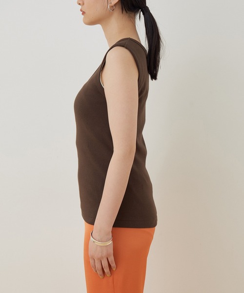 ADAM ET ROPE'(アダムエロペ)の「コットンフライスタンクトップ(タンクトップ・レディース・ブラック/ホワイト/ダークブラウン/ベージュ系その他/サックスブルー・FREE)」の9枚目の写真