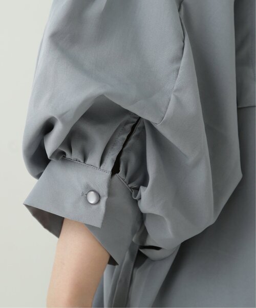 RAY CASSIN（レイカズン）の「フェイクレイヤーブラウス（シャツ/ブラウス・レディース・ベージュ/オフホワイト/ブルー/スミクロ・FREE）」の18枚目の写真