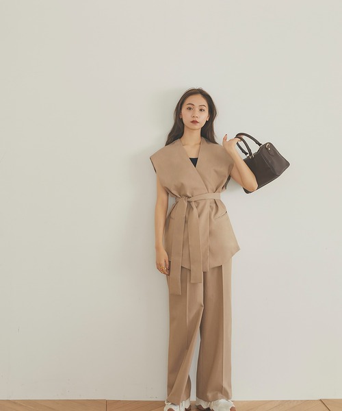 RANDEBOO（ランデブー）の「Loose set pants（スラックス・レディース・ベージュ/グレー・FREE）」の5枚目の写真