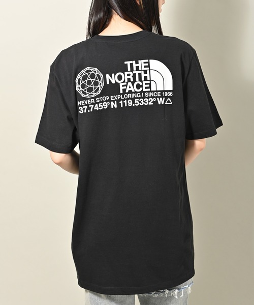 THE NORTH FACE(ザノースフェイス)の「THE NORTH FACE(ザ・ノース・フェイス) コーディネート 半袖Tシャツ(Tシャツ/カットソー・レディース・ホワイト/ブラック・S/M/L/XL/XS)」の1枚目の写真