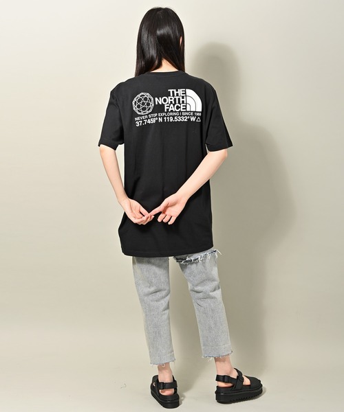 THE NORTH FACE(ザノースフェイス)の「THE NORTH FACE(ザ・ノース・フェイス) コーディネート 半袖Tシャツ(Tシャツ/カットソー・レディース・ホワイト/ブラック・S/M/L/XL/XS)」の7枚目の写真