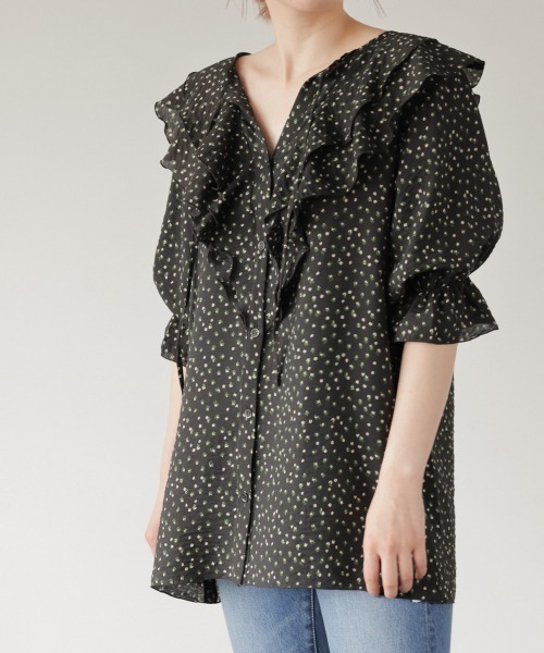 LOWRYS FARM（ローリーズファーム）の「２ＷＡＹスキッパーフリル５Ｓ　956399（シャツ/ブラウス・レディース・ホワイト/ブラック/オレンジ/その他・FREE）」の4枚目の写真