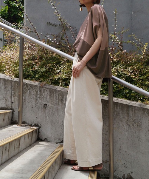 NICOLE white（ニコルホワイト）の「異素材使いドレーププルオーバー（Tシャツ/カットソー・レディース・ライトグレー/ブラック/モカ・FREE）」の14枚目の写真