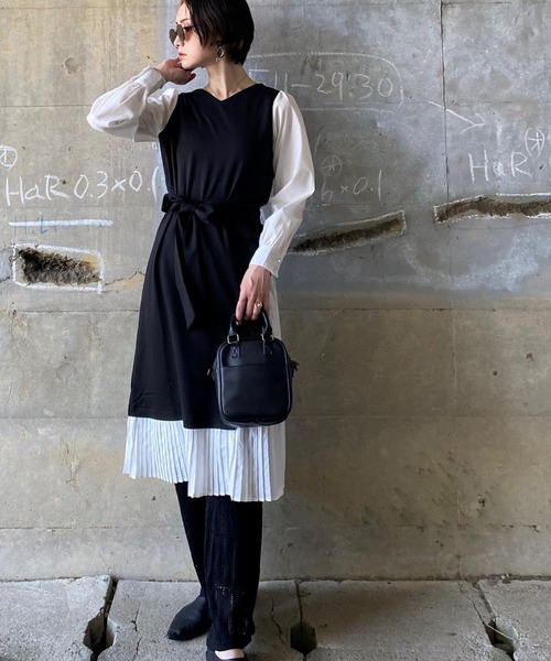 deux amour(ドゥーザムール)の「スクエアショルダーバック(ショルダーバッグ・レディース・ブラック/グレー/ブラウン・FREE)」の6枚目の写真