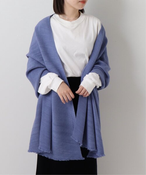 frames RAY CASSIN（フレームスレイカズン）の「斜プリーツストール（ストール/ショール・レディース・キナリ/ライトパープル/キャメル/ブルー・FREE）」の13枚目の写真