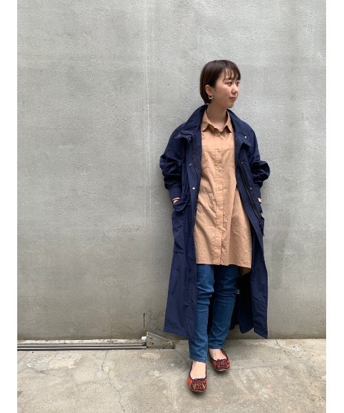 BEARDSLEY（ビアズリー）の「後ろふっくらシャツ（シャツ/ブラウス・レディース・キャメル/ホワイト/ネイビー・FREE）」の15枚目の写真