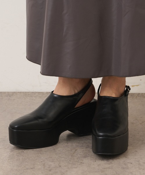 Lui's(ルイス)の「プラットフォームサボ(ドレスシューズ・レディース・ブラック・23.5cm/24.5cm)」の7枚目の写真