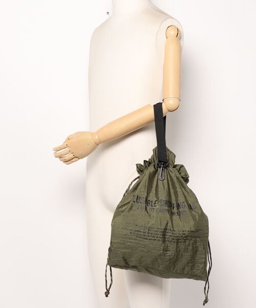 Samansa Mos2 blue（サマンサモスモスブルー）の「ワッシャーナイロンパッカブルバッグ（エコバッグ/サブバッグ・レディース・ブラック/キャメル/グレー/カーキ・ﾌﾘ-）」の7枚目の写真