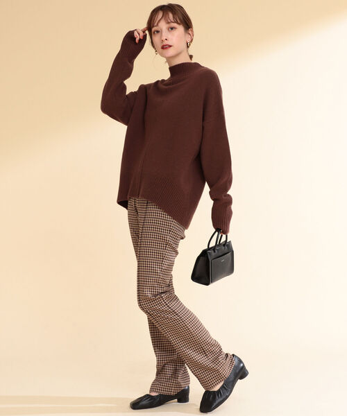 Ray BEAMS（レイビームス）の「Ray BEAMS / センターシーム ハイネック ニット（ニット/セーター・レディース・ダークブラウン/サックスブルー/オフホワイト・ONE SIZE）」の11枚目の写真