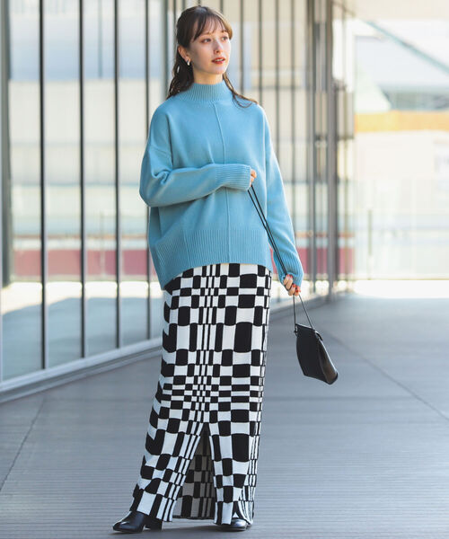 Ray BEAMS（レイビームス）の「Ray BEAMS / センターシーム ハイネック ニット（ニット/セーター・レディース・ダークブラウン/サックスブルー/オフホワイト・ONE SIZE）」の17枚目の写真