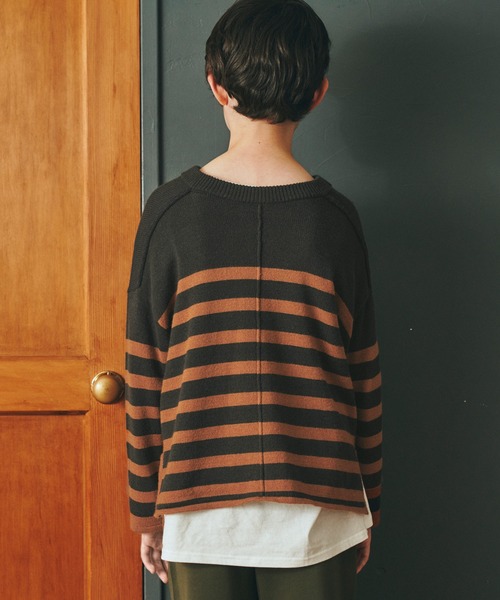 ＆yam（アンドヤム）の「チクチクしない！前後2wayもちもちニットプルオーバー【親子お揃い/リンクコーデ】（ニット/セーター・キッズ・ブラック/ベージュ/グリーン/ホワイト/グレー/ブルー・150-160cm/120-130cm/130-140cm/140-150cm/110-120cm）」の18枚目の写真