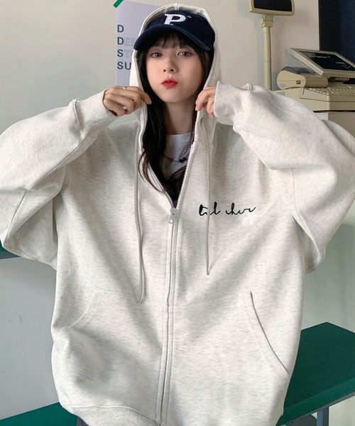 DEVICE（デバイス）の「ミニロゴプリント オーバーサイズ 長袖 フーディ スウェット パーカー ジップパーカー（パーカー・レディース・ブラック/ベージュ/グレー/ネイビー/チャコールグレー・FREE）」の12枚目の写真